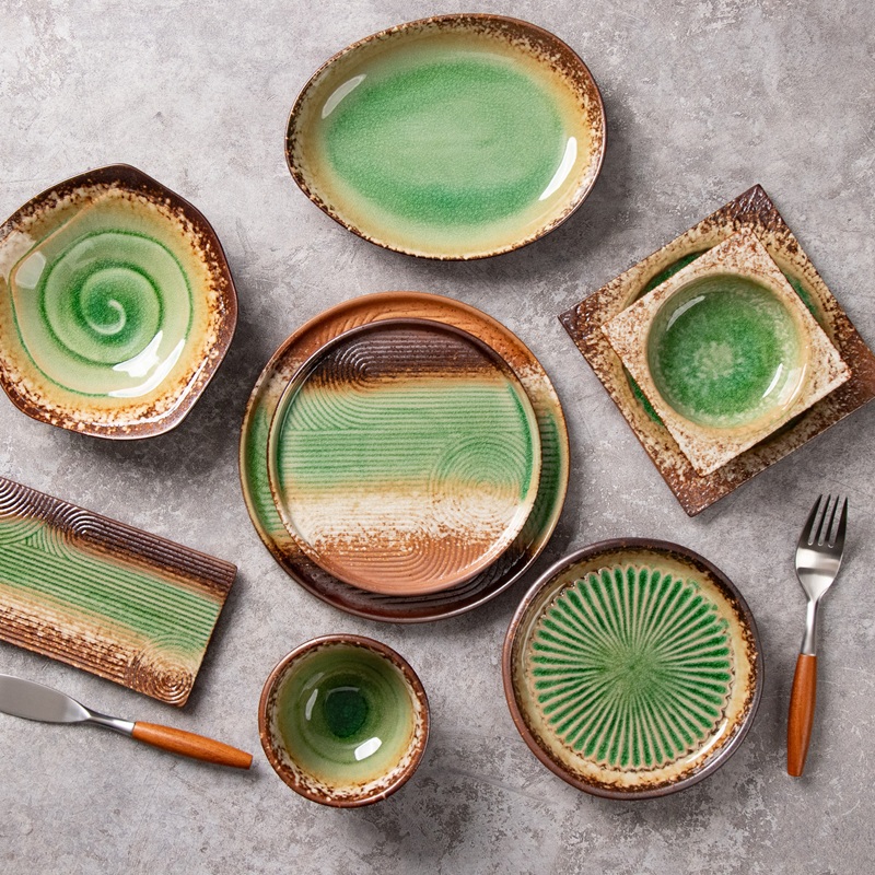 Porcelain Plates and Bowls Platos y cuencos de porcelana