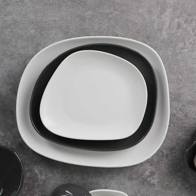 Platos de cerámica cuadrados irregulares para decoración favorita del Chef, Platos de porcelana para Hotel y restaurante