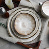 Sistema de platos y cuencos de restaurante, porcelana, sistema de vajilla, colores beige personalizados