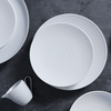 Plato de pasta de diseño único con borde ancho de porcelana blanca para hotel
