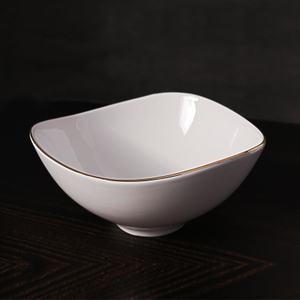 El ajuste de cerámica blanco del ORO del cuenco modificó los cuencos modificados para requisitos particulares de la porcelana del logotipo del nombre del restaurante