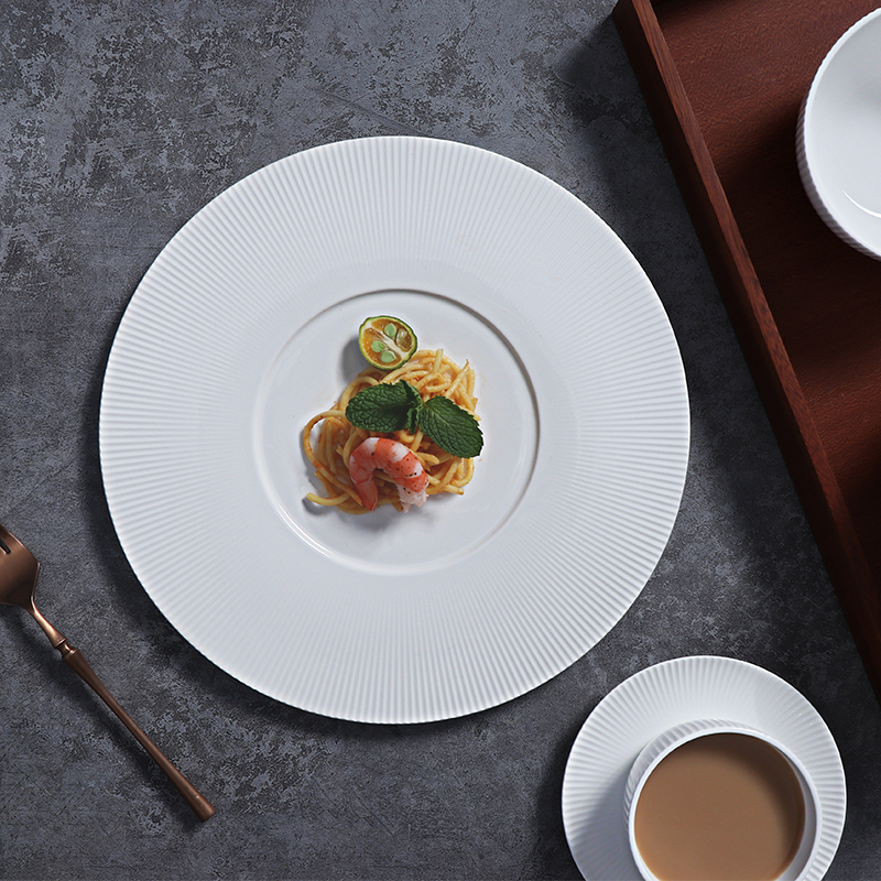 Los platos de cerámica del restaurante venden al por mayor el sistema blanco de las mercancías de China de los platos de cena del restaurante