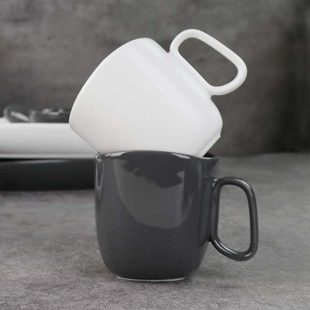 Tazas De Cerámica En Blanco Y Negro Bajo Tazas De Porcelana Esmaltadas Tazas