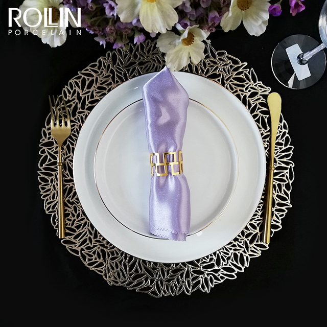 Plato de cena blanco de la porcelana del borde del oro del servicio de mesa de la boda para el acontecimiento 