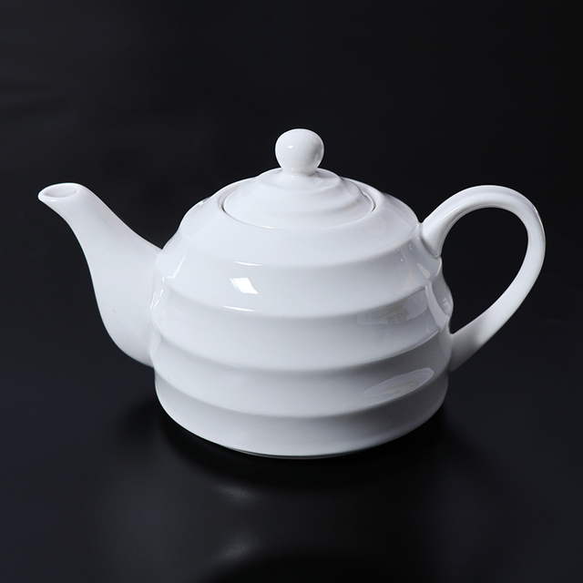 Tetera de porcelana blanca para vajilla de resort