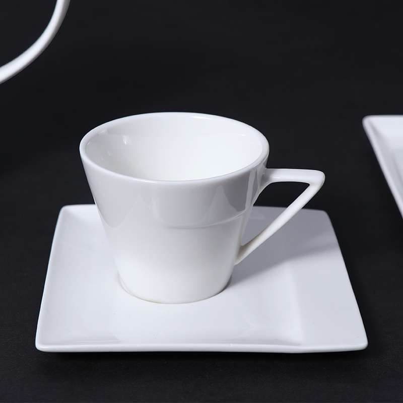 Juego de tazas de café de porcelana blanca con platillo de cerámica de 5 onzas
