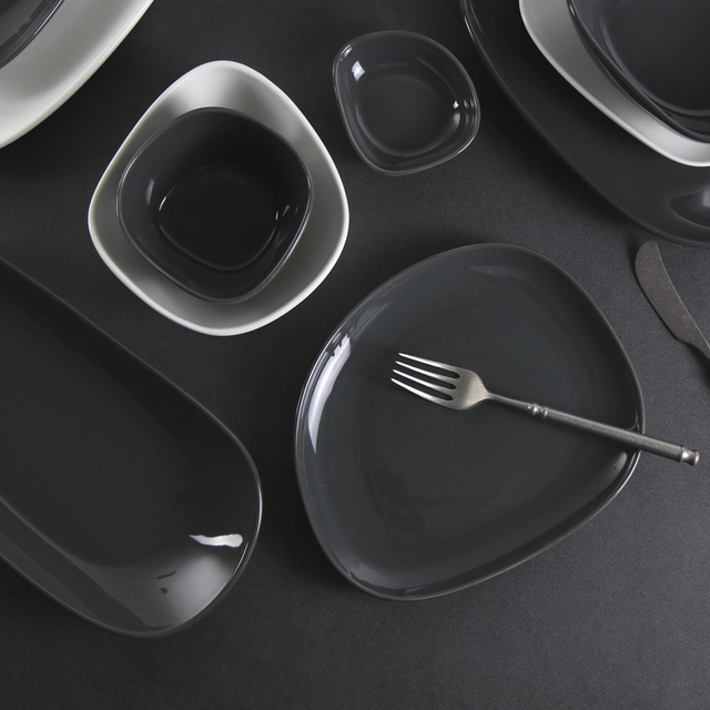 Vajilla de porcelana moderna coreana, irregular, de color gris oscuro