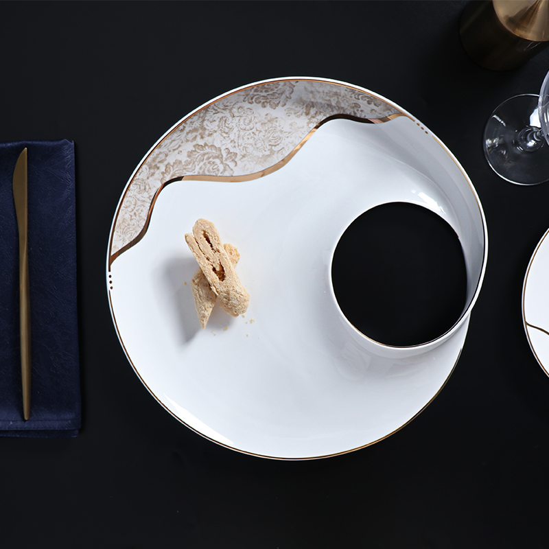 Platos llanos con borde dorado, juego de platos de porcelana china para salón de baile lujoso