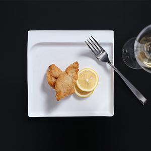 Plato de porcelana para cena, plato lateral, plato cuadrado volador, tamaño (cm): LWH: 20*17*1,5