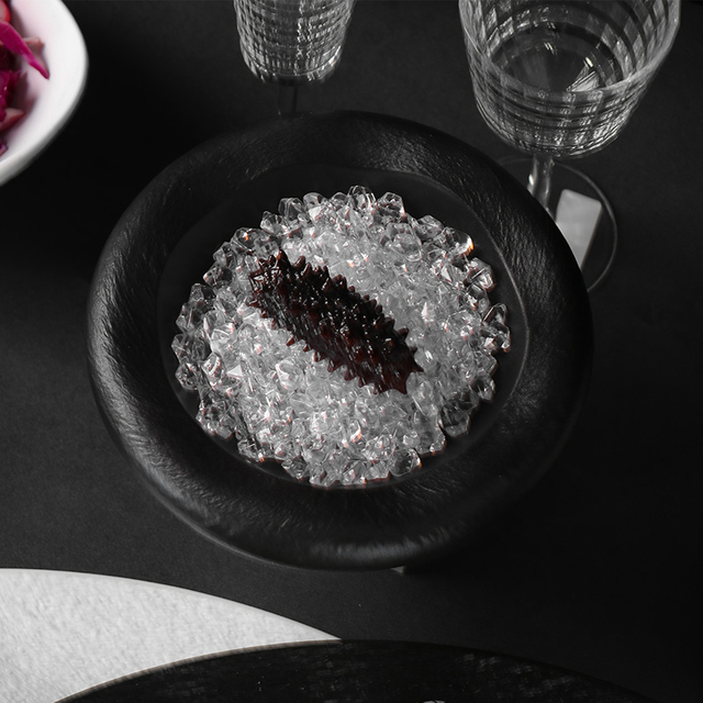 Plato de hielo negro, plato de cerámica mate para restaurantes-14oz