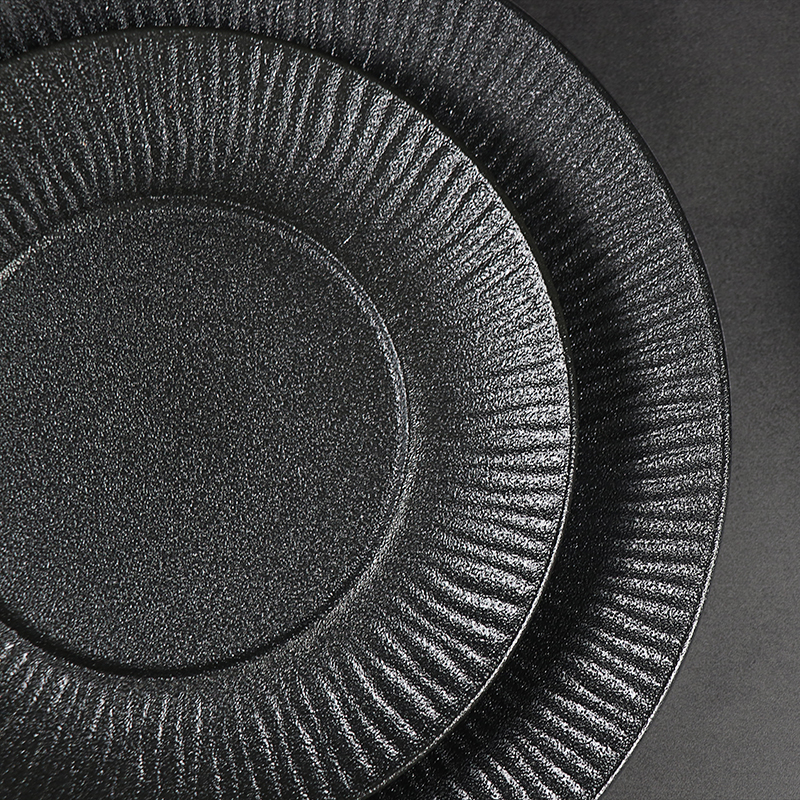 Vajilla de porcelana Nuevo diseño Matt Frosting Black Restaurant Plate