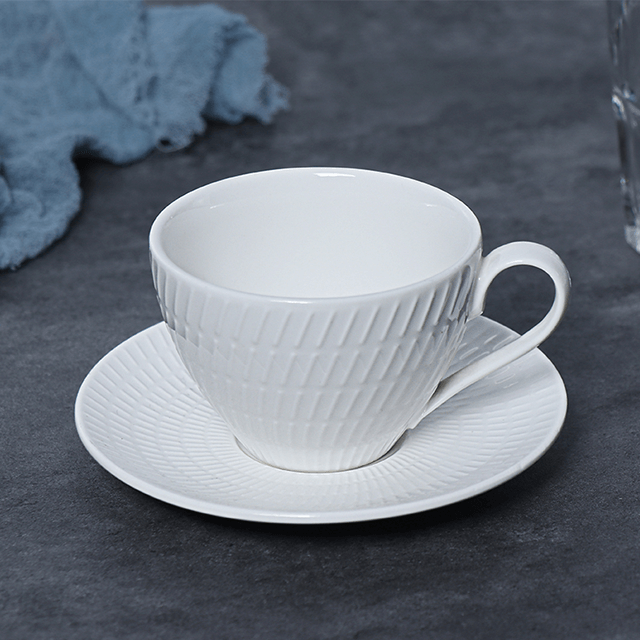 Taza y platos de porcelana blanca de 5 a 6 onzas