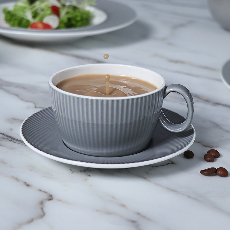 Juego de platos y tazones de color gris oscuro, vajilla moderna para taza de café de porcelana, plato de cerámica de lujo para cena en restaurante