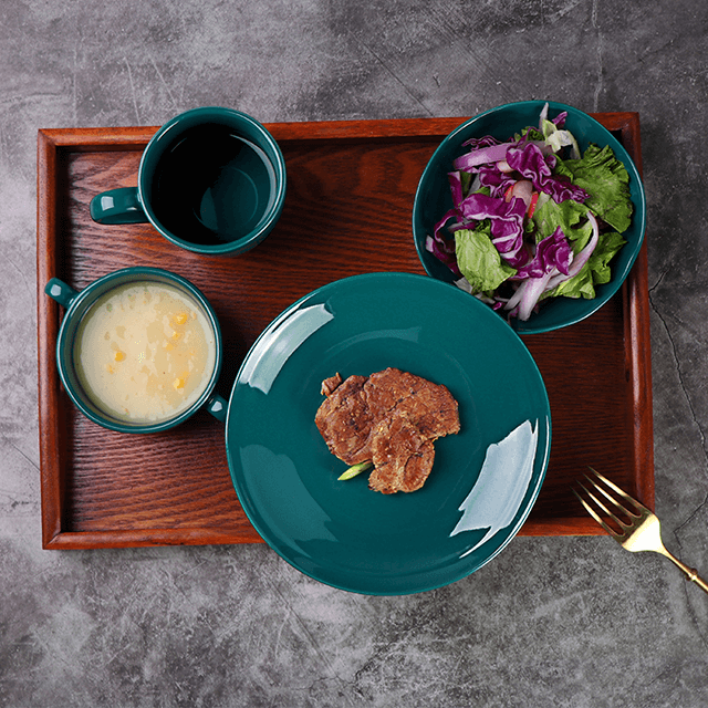 Vajilla de lujo, juego de platos verdes dorados, vajilla de porcelana, juego de cena para solteros felices, vajilla de gres de cerámica brillante para Hotel