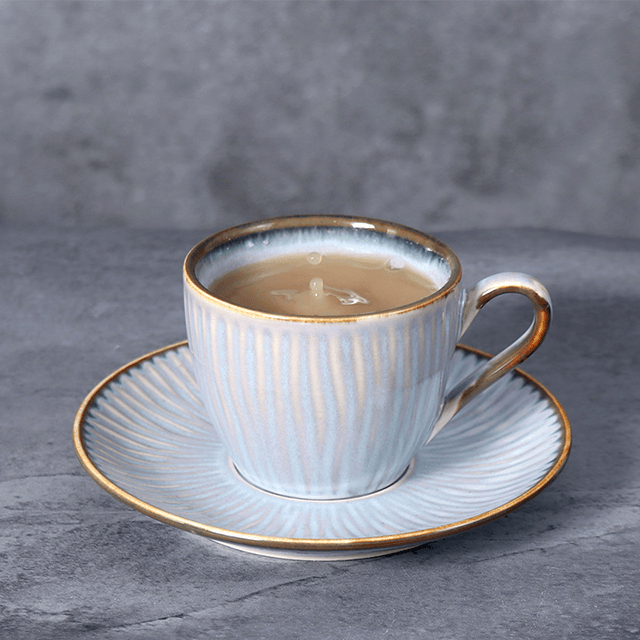 Plato llano de porcelana azul