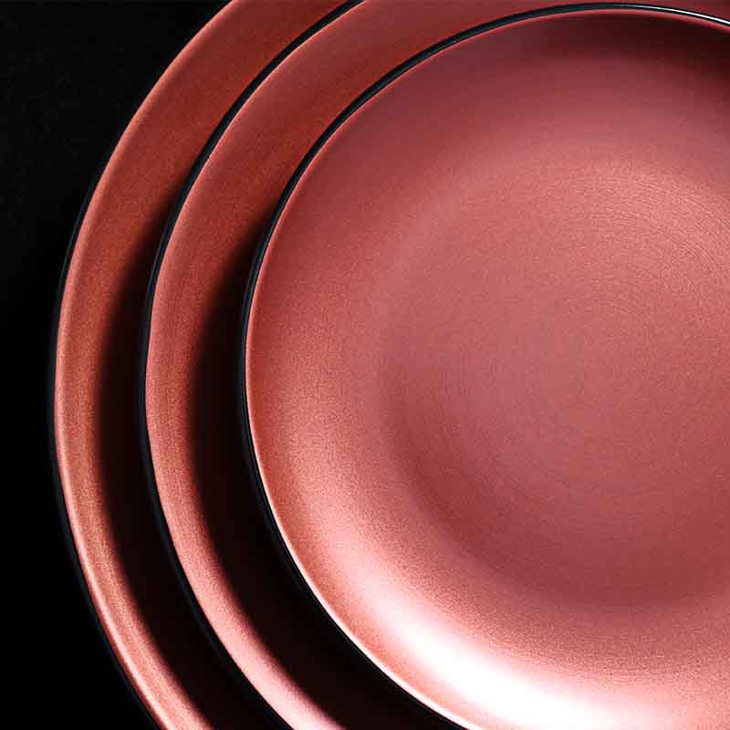 Vajilla de marca famosa Platos de restaurante negros y rojos